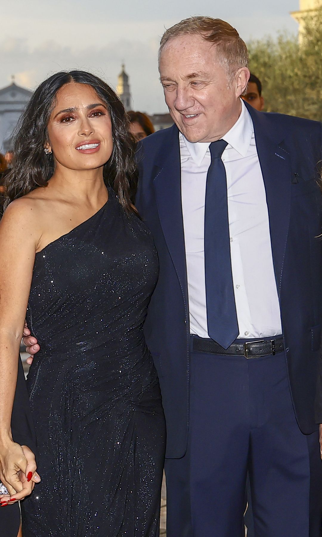 Salma Hayek y su hija Valentina Paloma demuestran que comparten el mismo estilo en Venecia