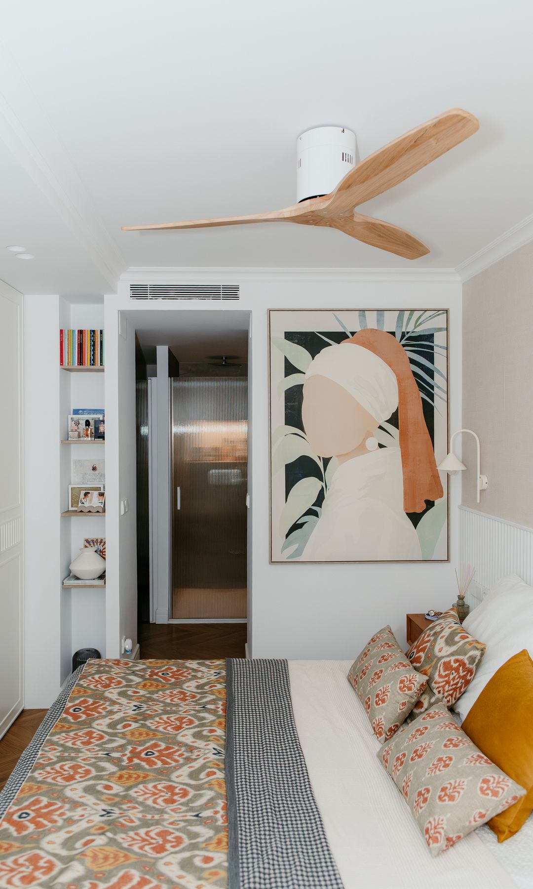 Dormitorio principal con baño en suite