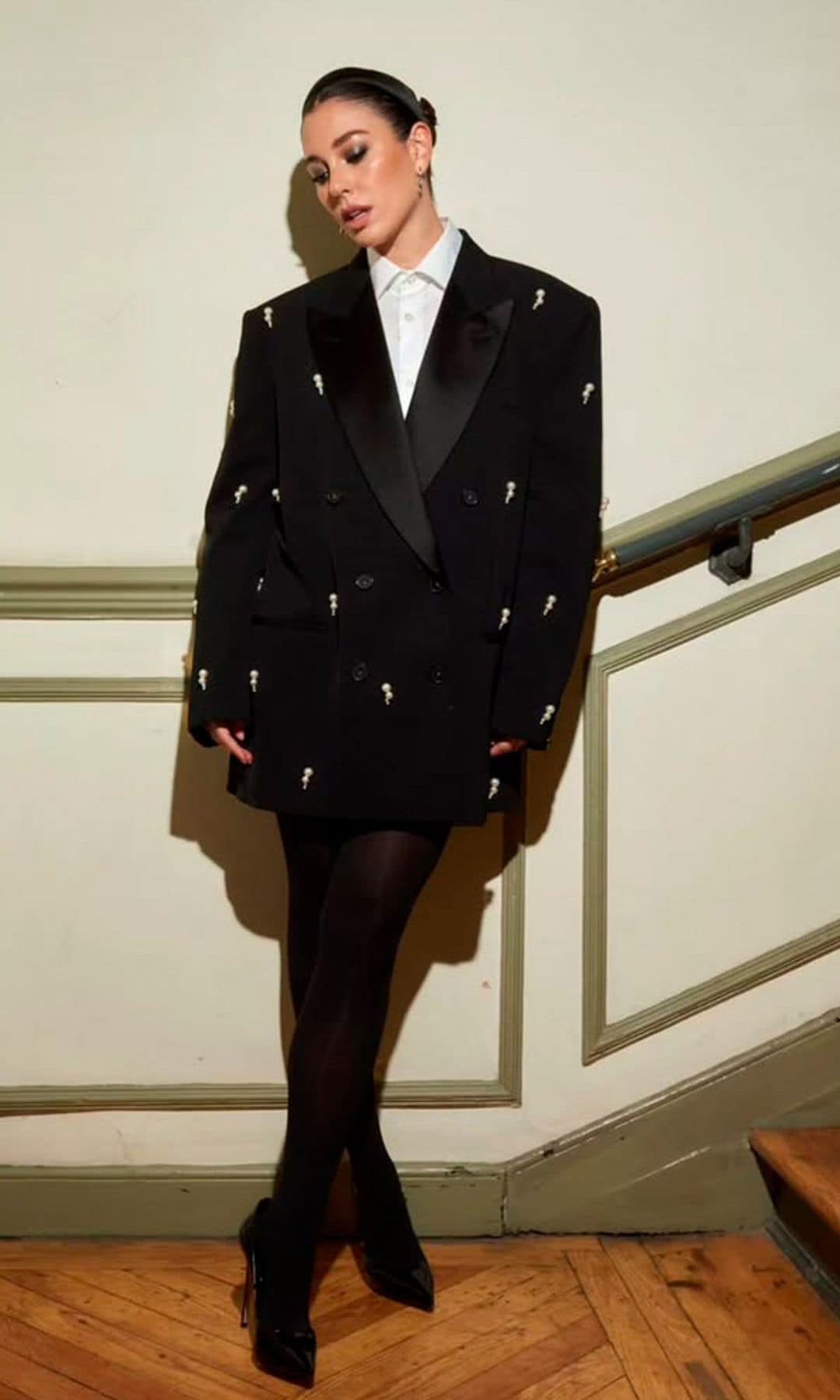 Blanca Suárez con americana negra de abalorios