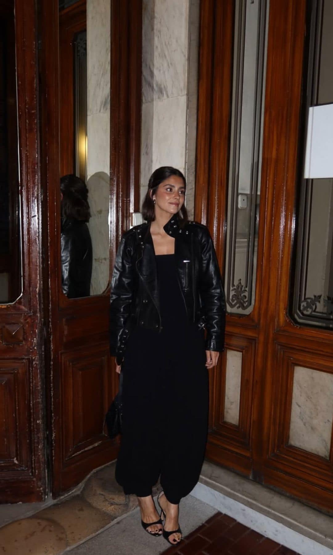 ¡HOLA! Fashion looks de chicas de Madrid para cenas de empresa