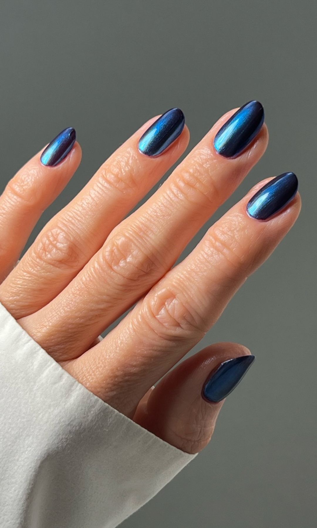 Manicura azul marino glaseado