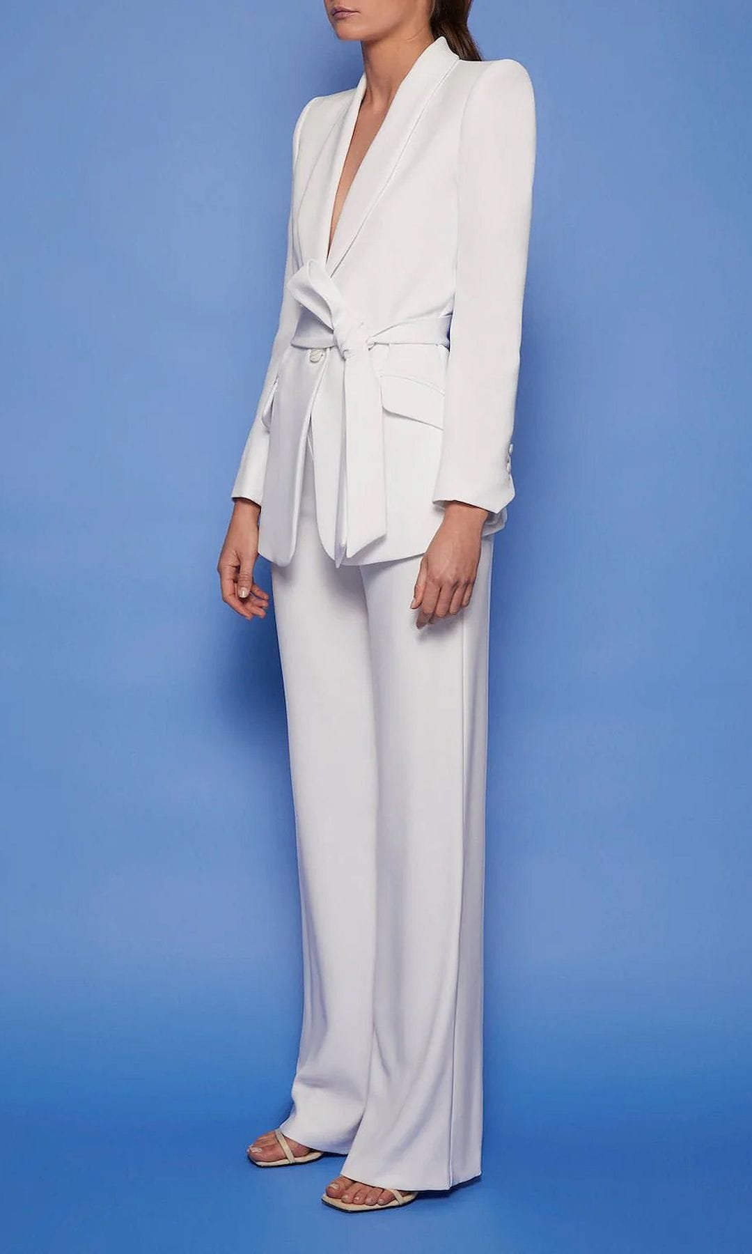Blazer de crepé (425 euros) y pantalón palazzo (255 euros)