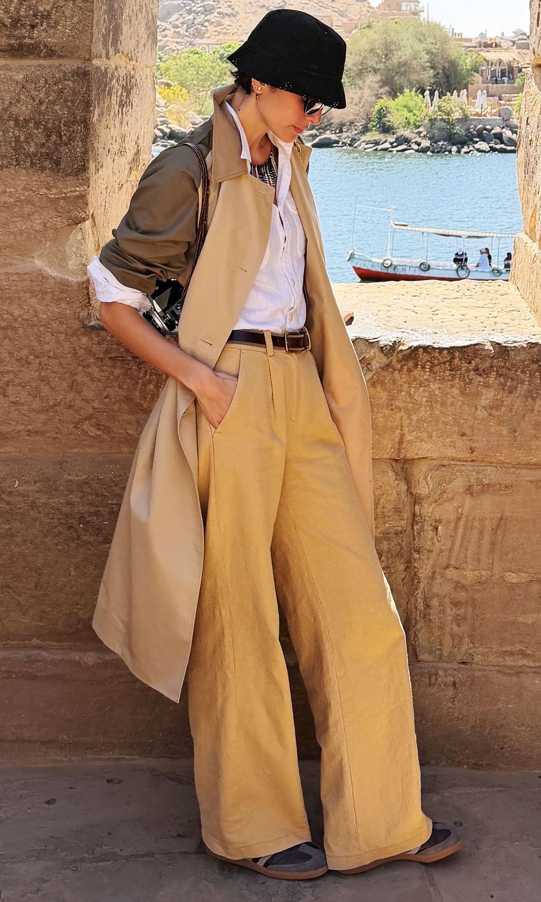 Marta Ortiz con un 'lookazo' para su viaje por Egipto