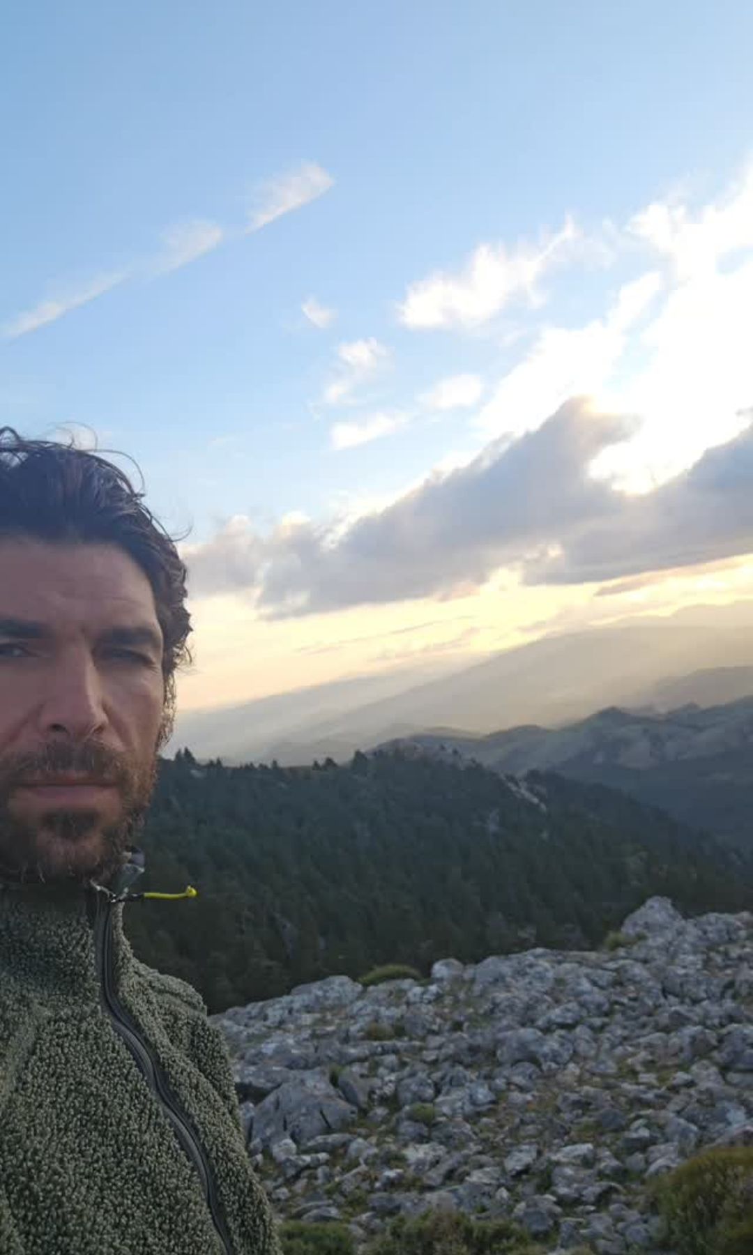 Cayetano Rivera desconecta en medio de la naturaleza