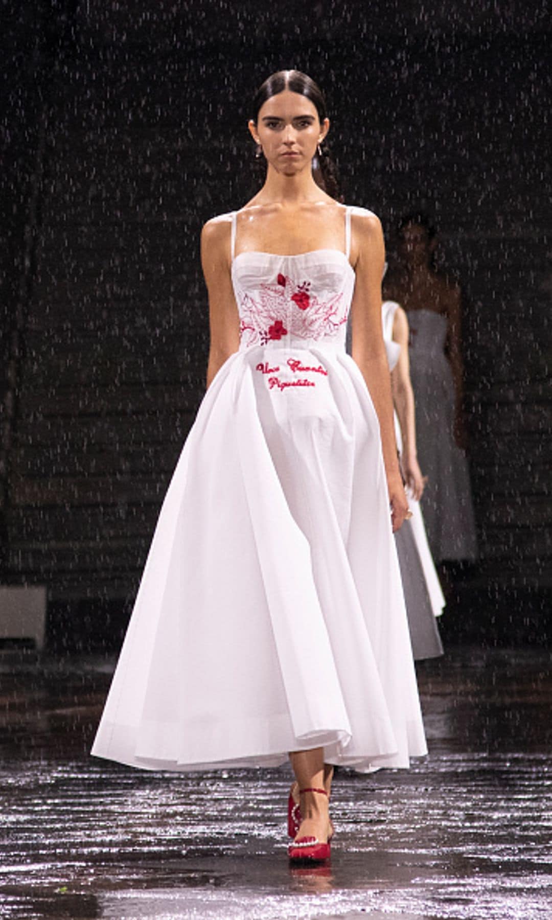 María Ibarra desfilando para el desfile Crucero de Dior en 2024 en México