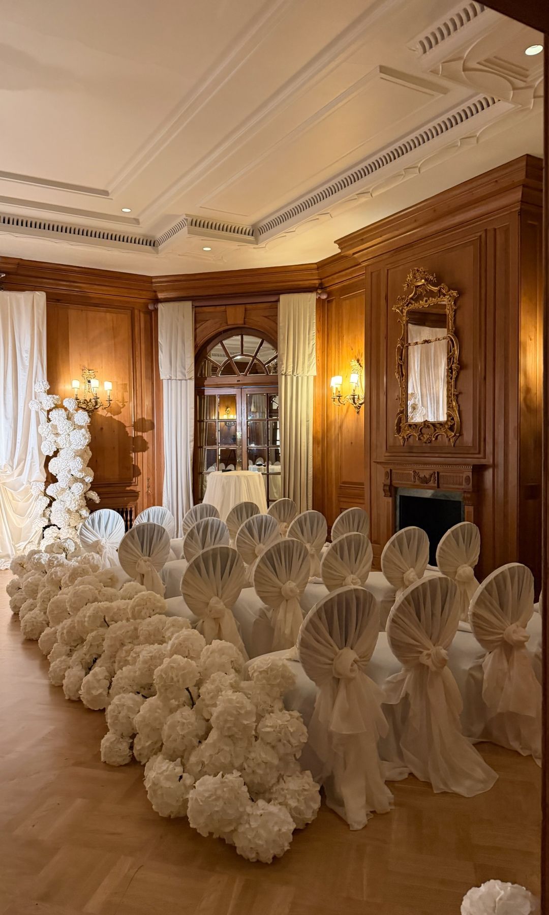 El salón del hotel donde tuvo lugar la ceremonia