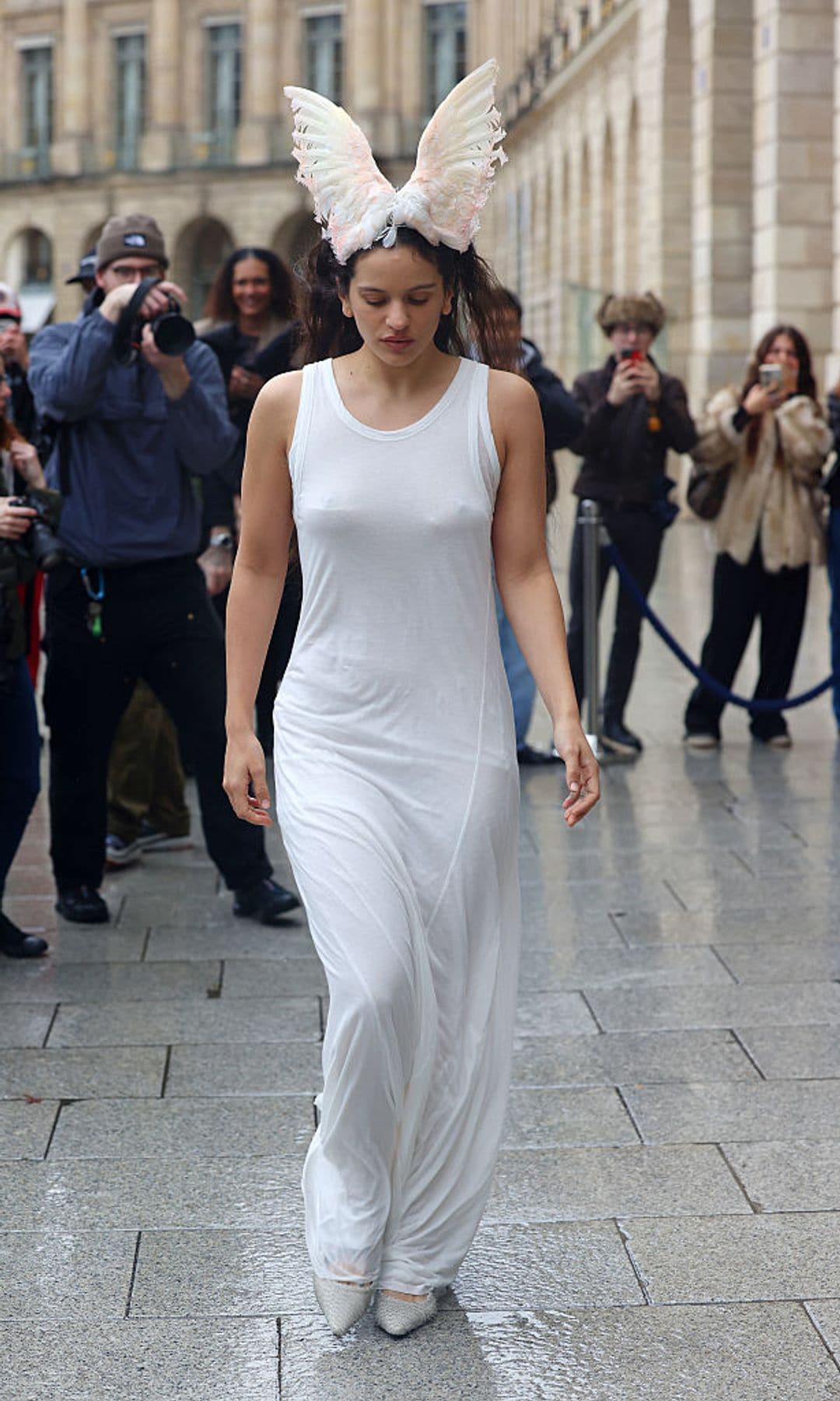 MODA El fenómeno del nuevo álbum de Rosalía en la moda: las tendencias que va a marcar LUX según los expertos