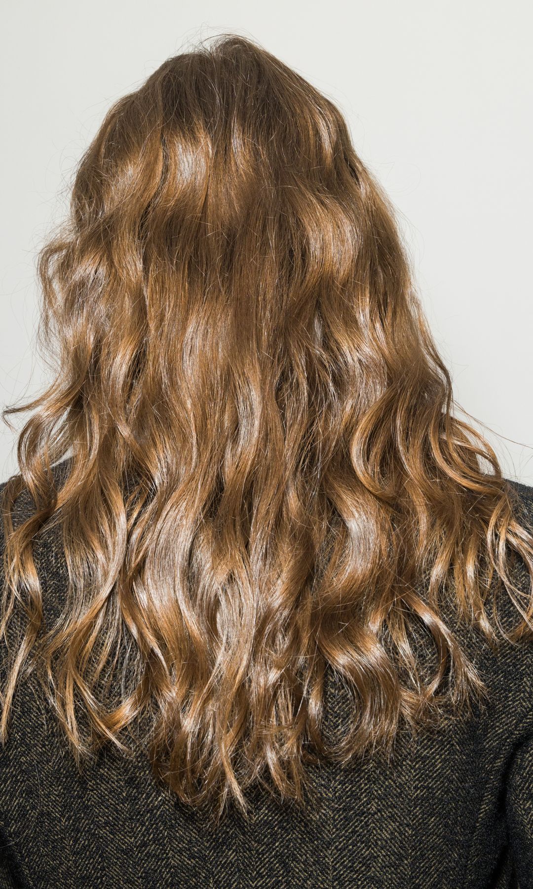 Backstage de pelo en la Semana de la Moda de Milán en 2025