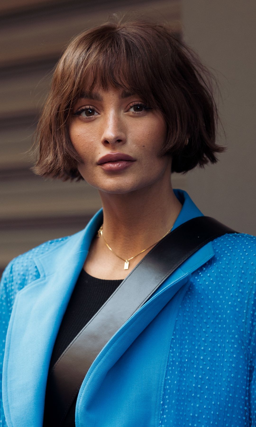 Pelo corto con flequillo