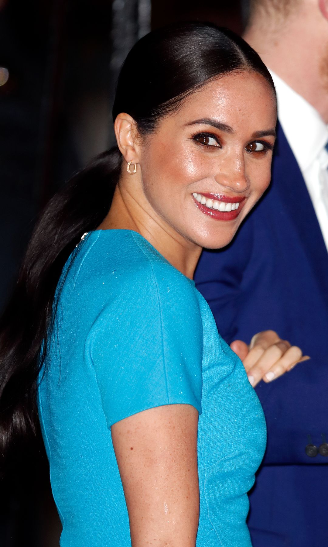 Meghan Markle con el pelo sano y brillante.