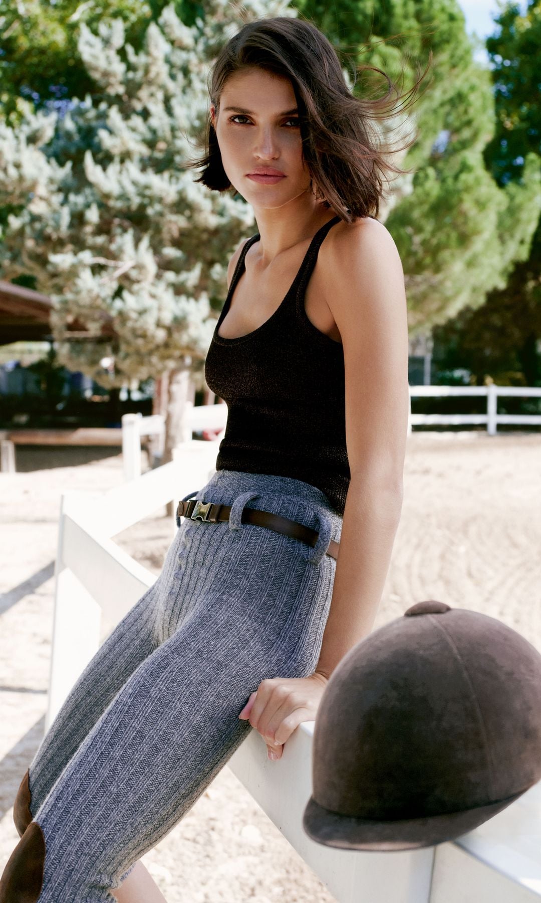 Punto ganador: Del armario de invierno al hipódromo, las prendas de canalé aportan un extra de calidez, como en este conjunto, de Prada