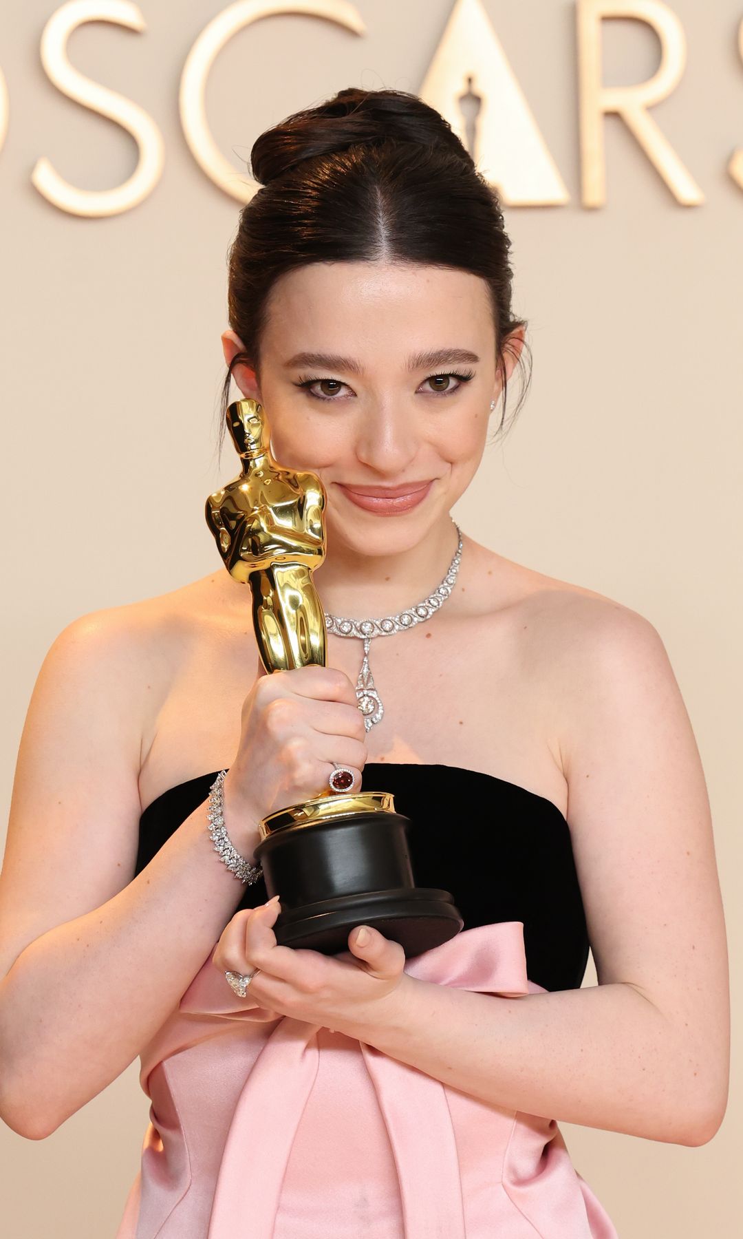 Melissa tuvo la oportunidad de maquillar a Mikey Madison para ser galardonada con el Oscar.