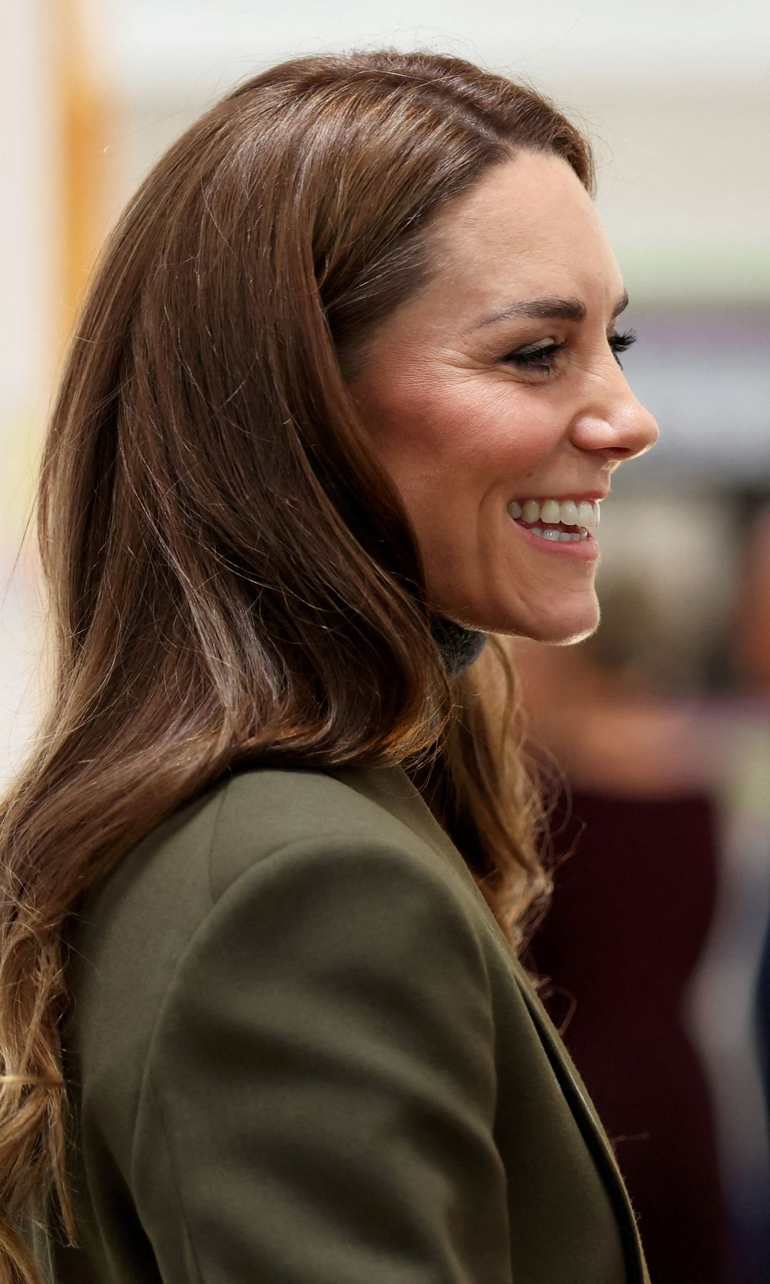 Kate Middleton durante su vistia a The Treehouse Children's hospice