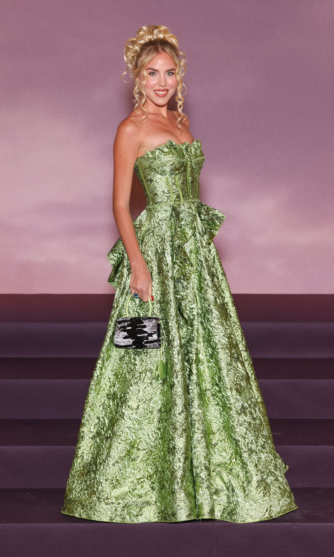 Maria Carolina y Maria Chiara de Borbón-Dos Sicilias en la premiere de Bridgerton 