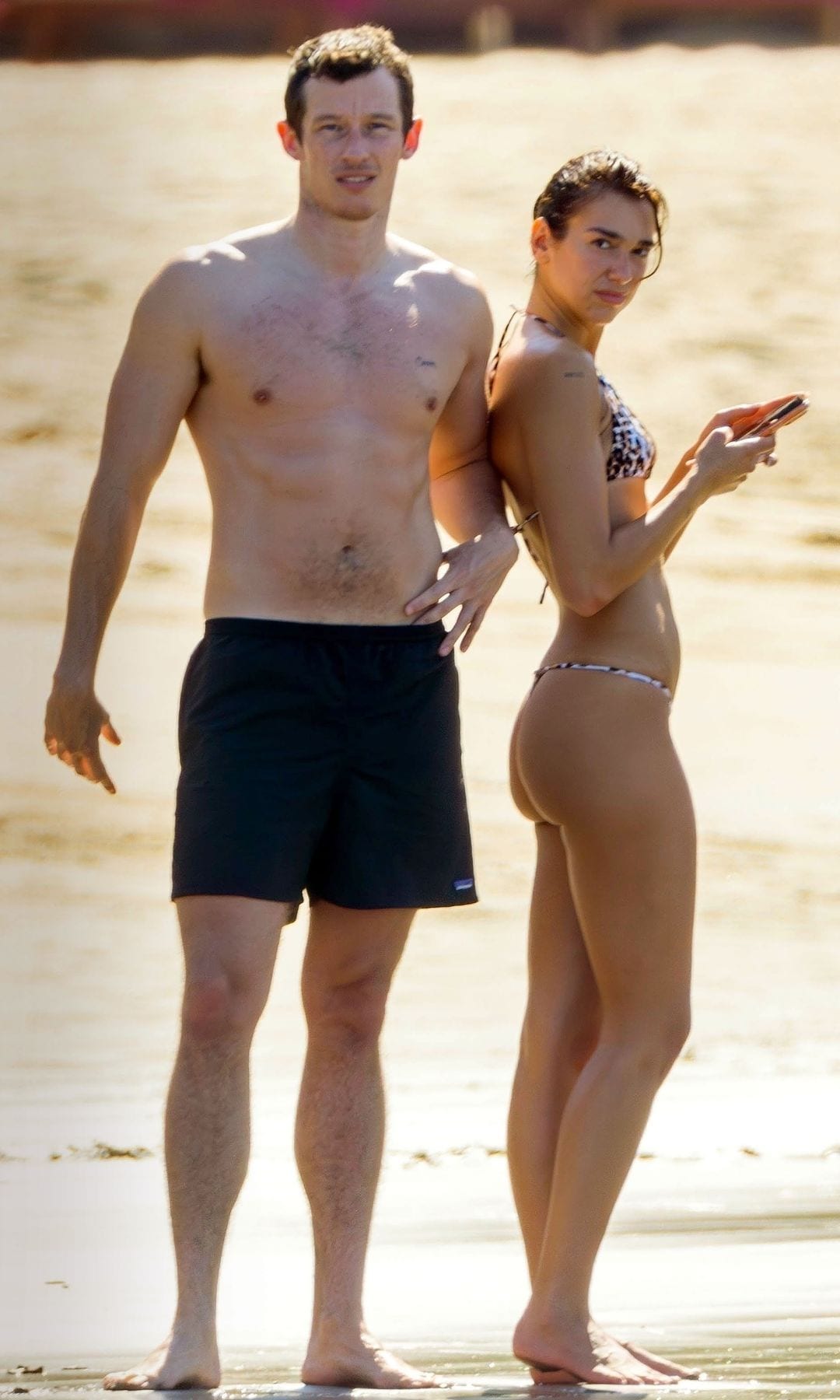 Dua Lipa y Callum Turner en la pre luna de miel en México antes de su boda