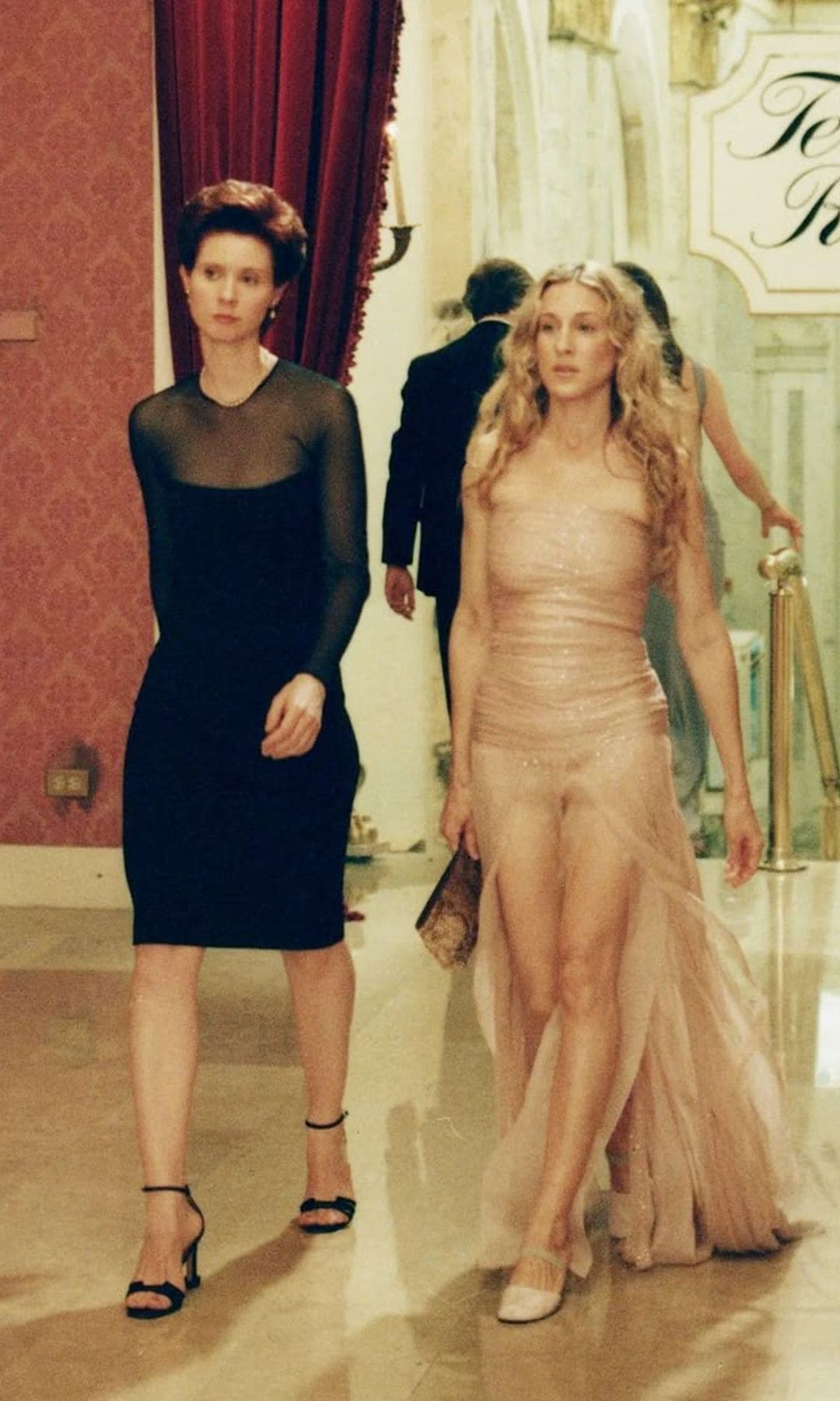 Escena de Sexo en Nueva York con Carrie Bradshaw y Miranda