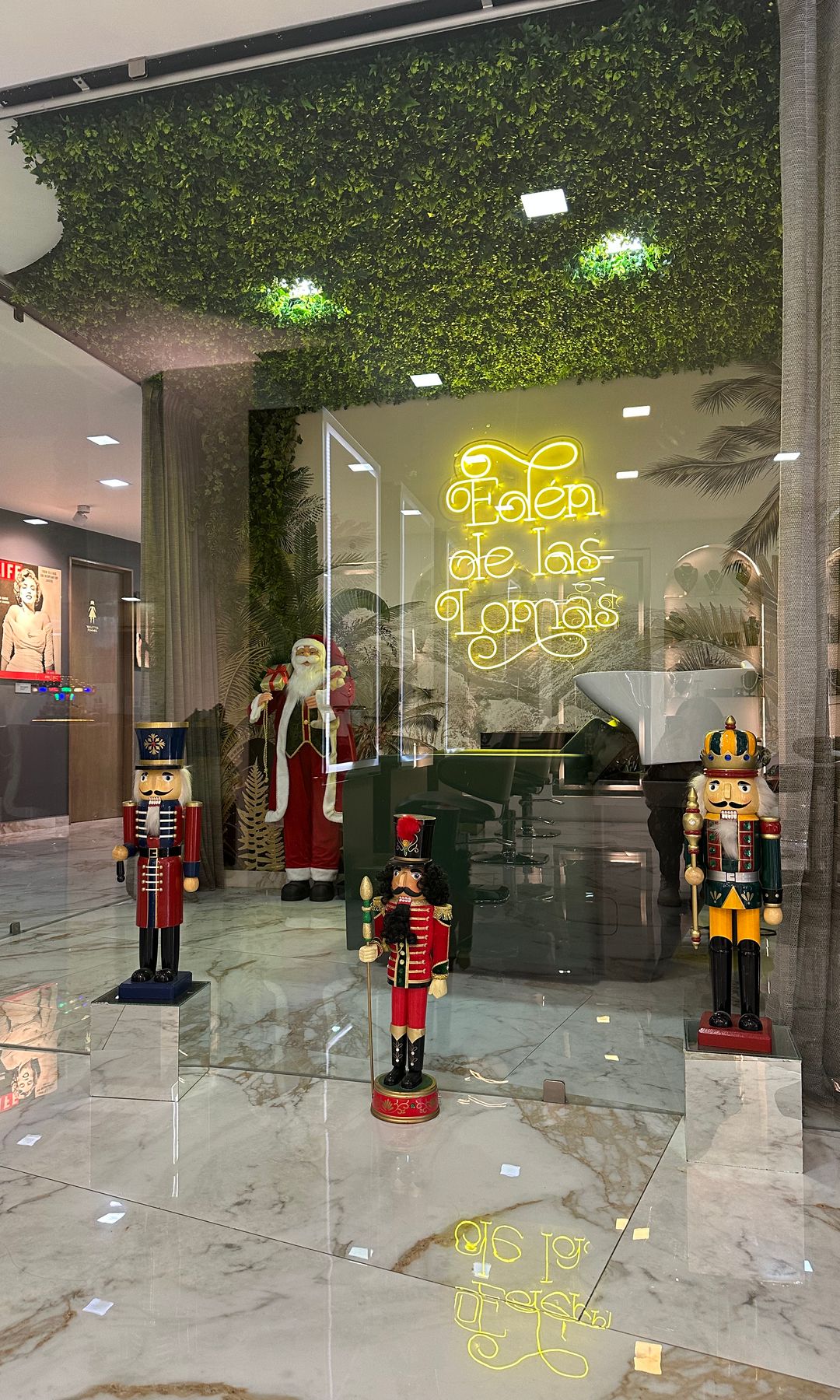 El Edén de las Lomas está listo para recibirte esta Navidad. 