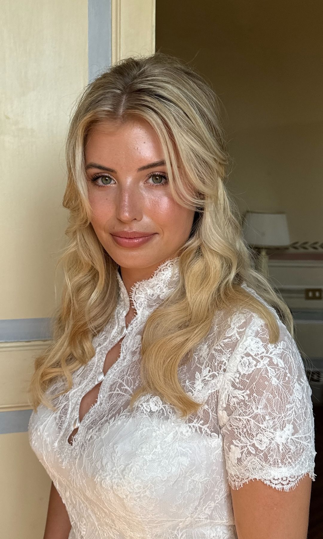 Maquillaje natural y luminoso para novia