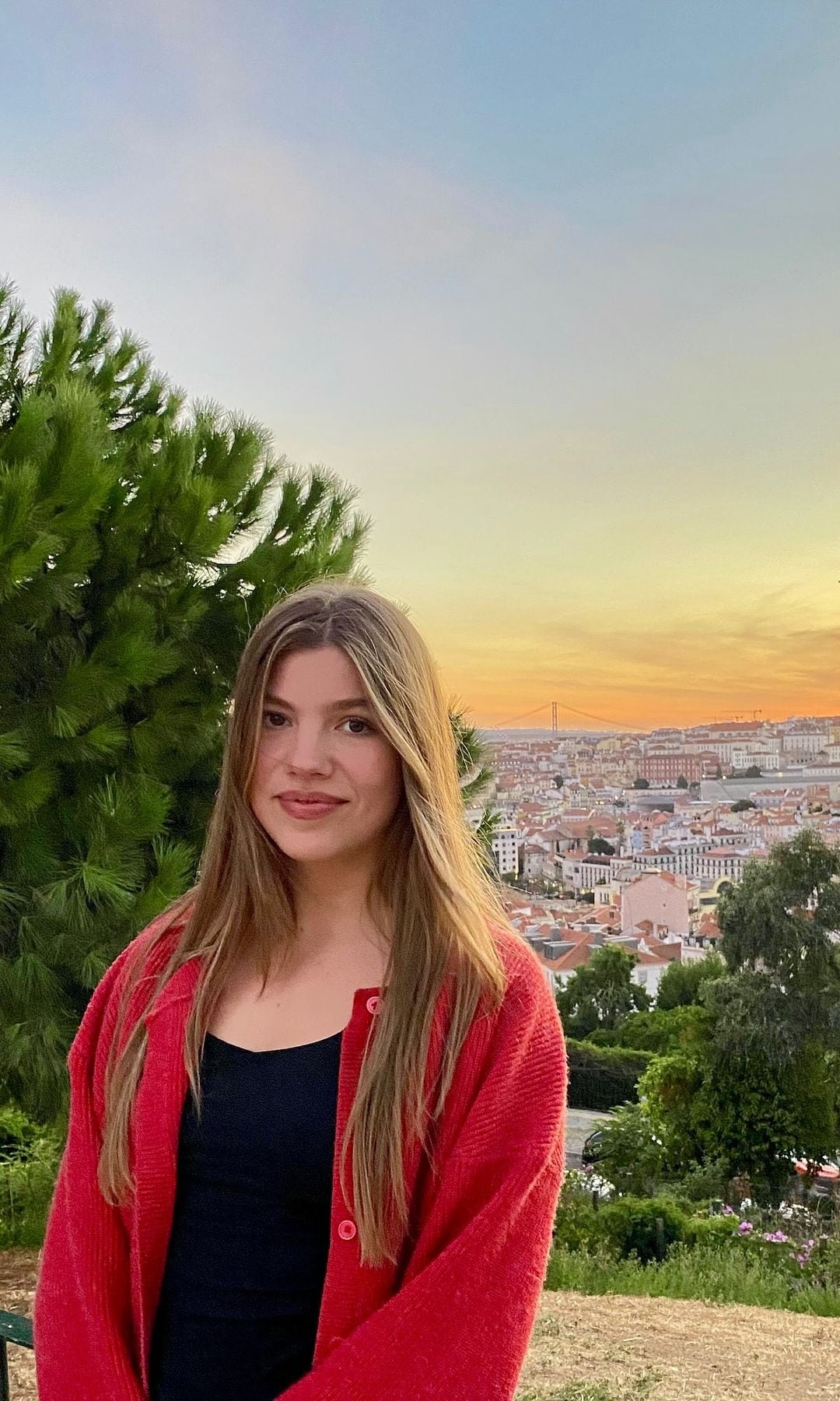 La infanta Sofía no desaprovechó la oportunidad de deleitarse con las hermosas vistas de la ciudad.