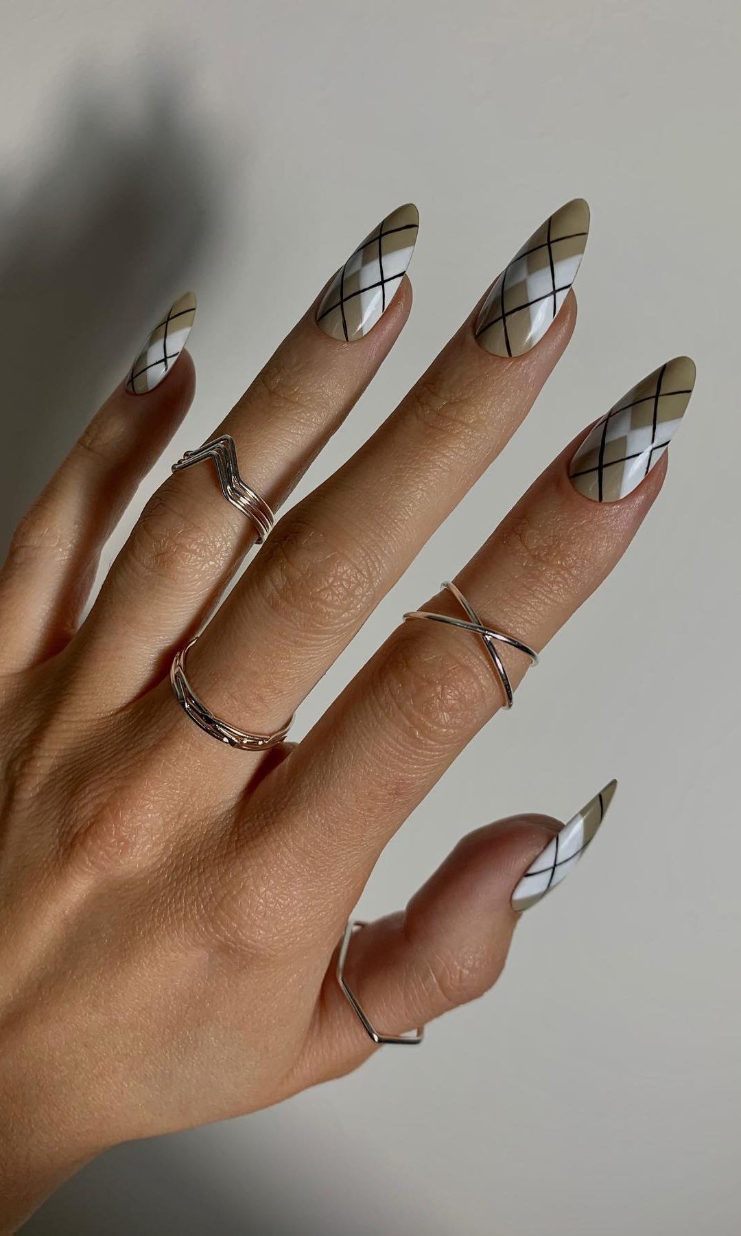 Manicura de rombos