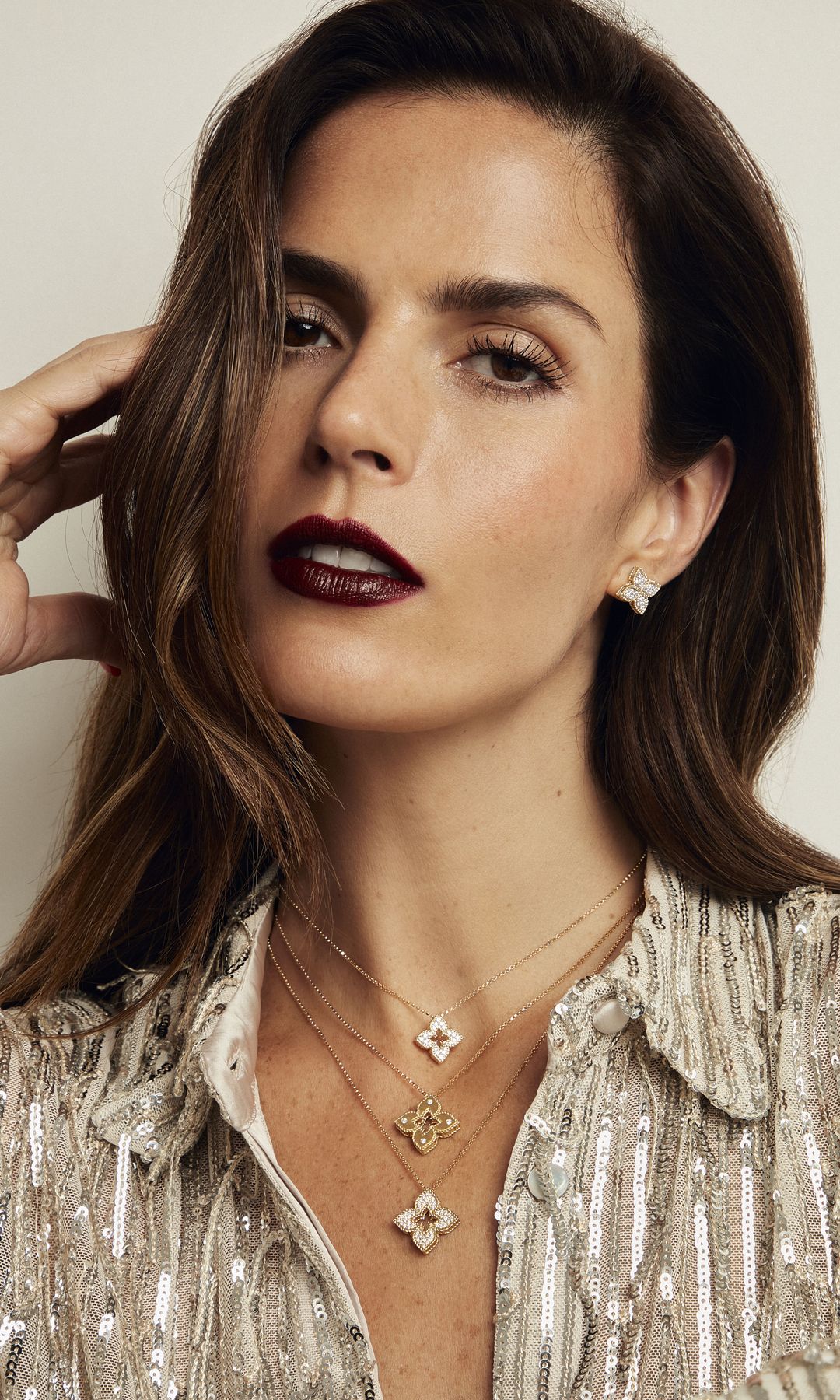 Claudia Álvarez luciendo piezas de Roberto Coin.