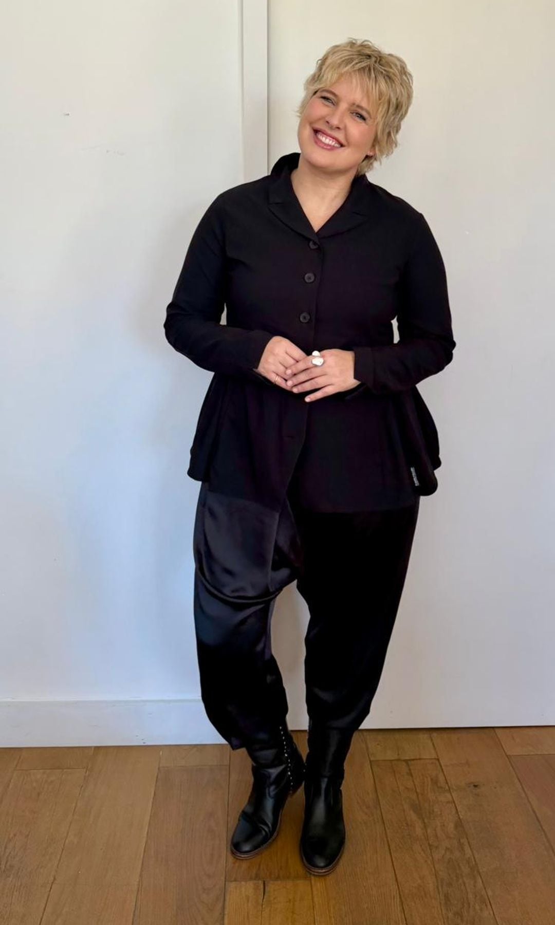 Tania Llasera, presentadora