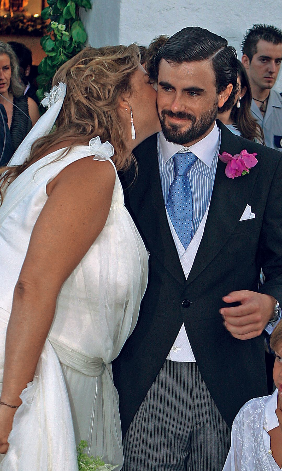 HOLA+ Boda Caritina y Carla Goyanes