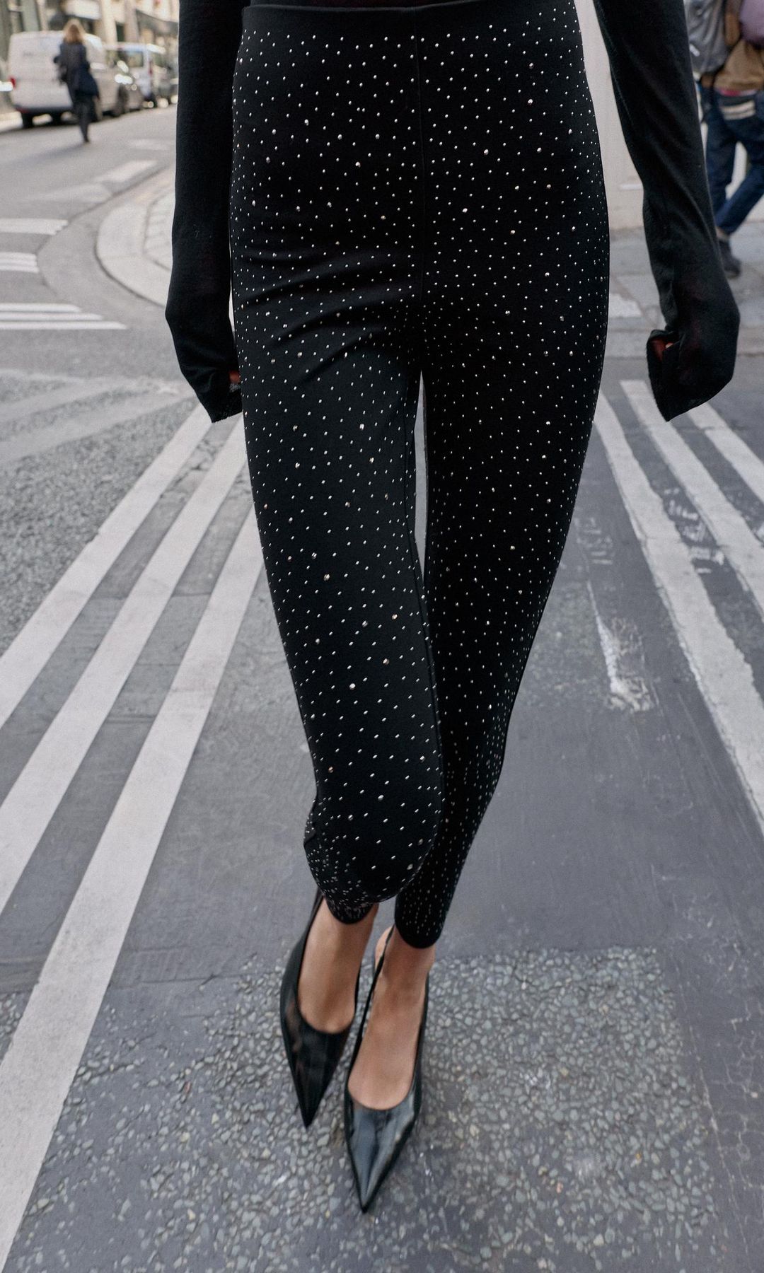 Leggings negros con pedrería