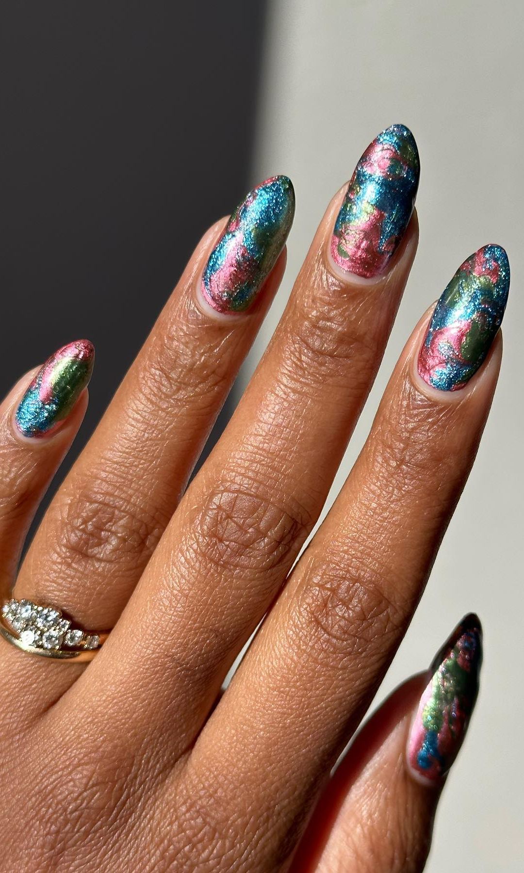 Manicura metalizada