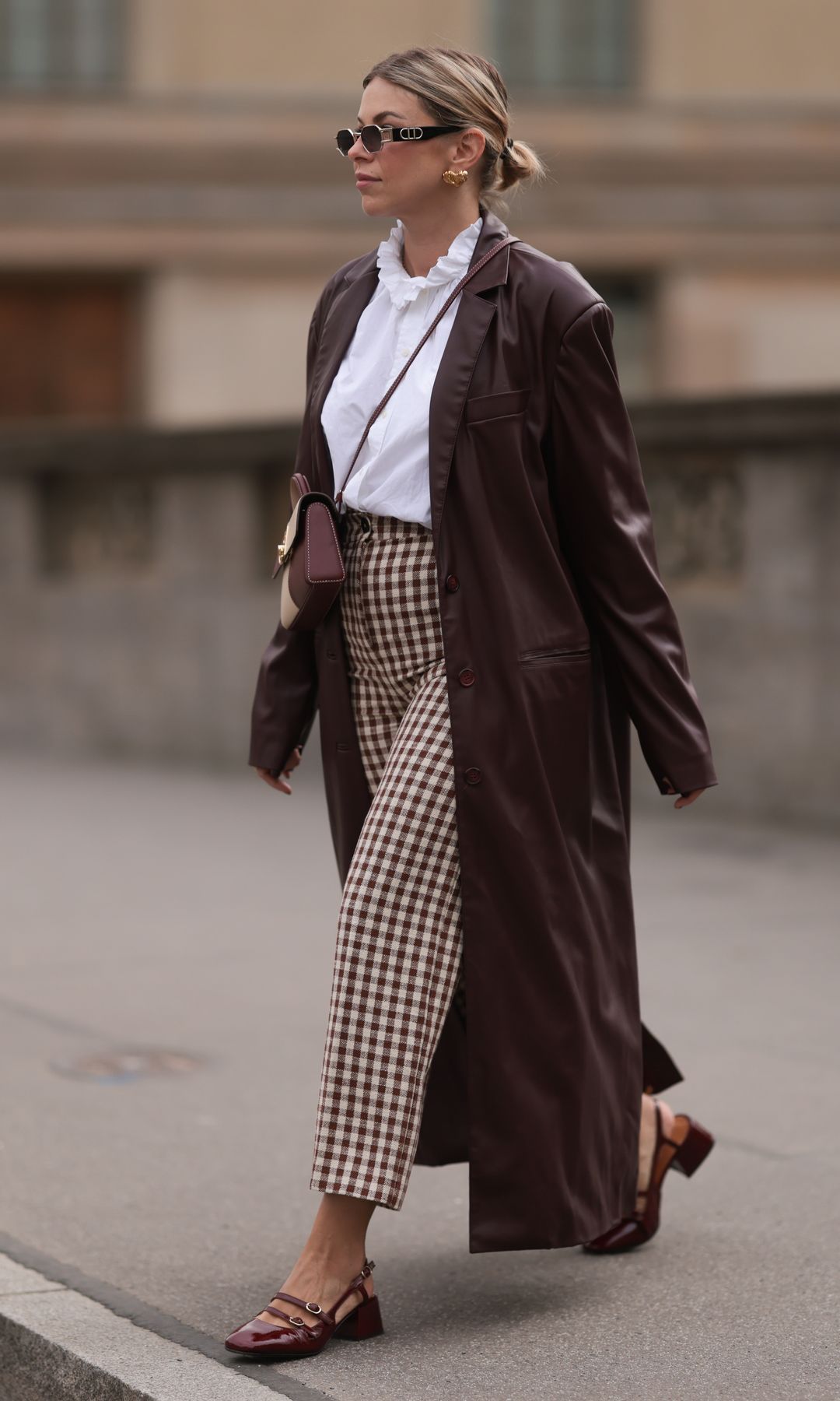 5 pantalones estampados de Zara para combinar con una camisa blanca básica y crear looks increíbles