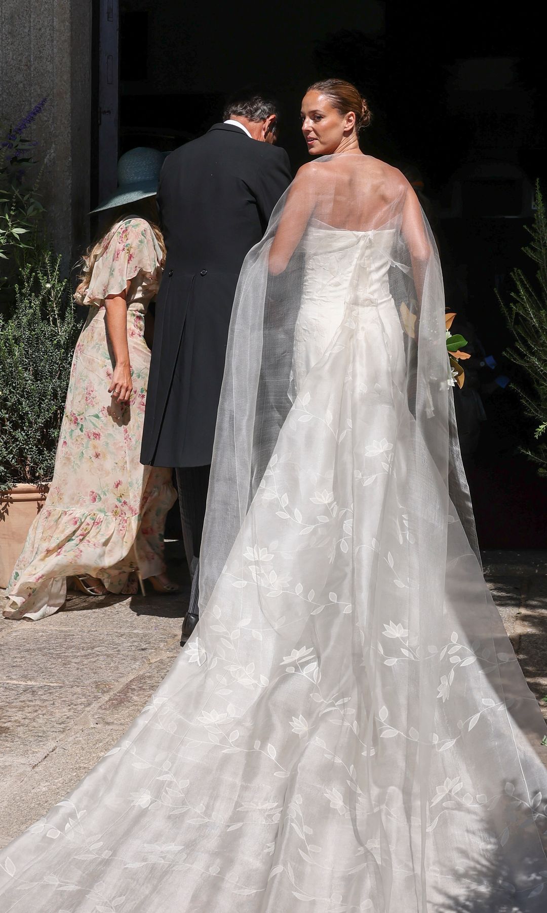 Paloma Vega-Penichet en su boda con José María Castañé Echevarría
