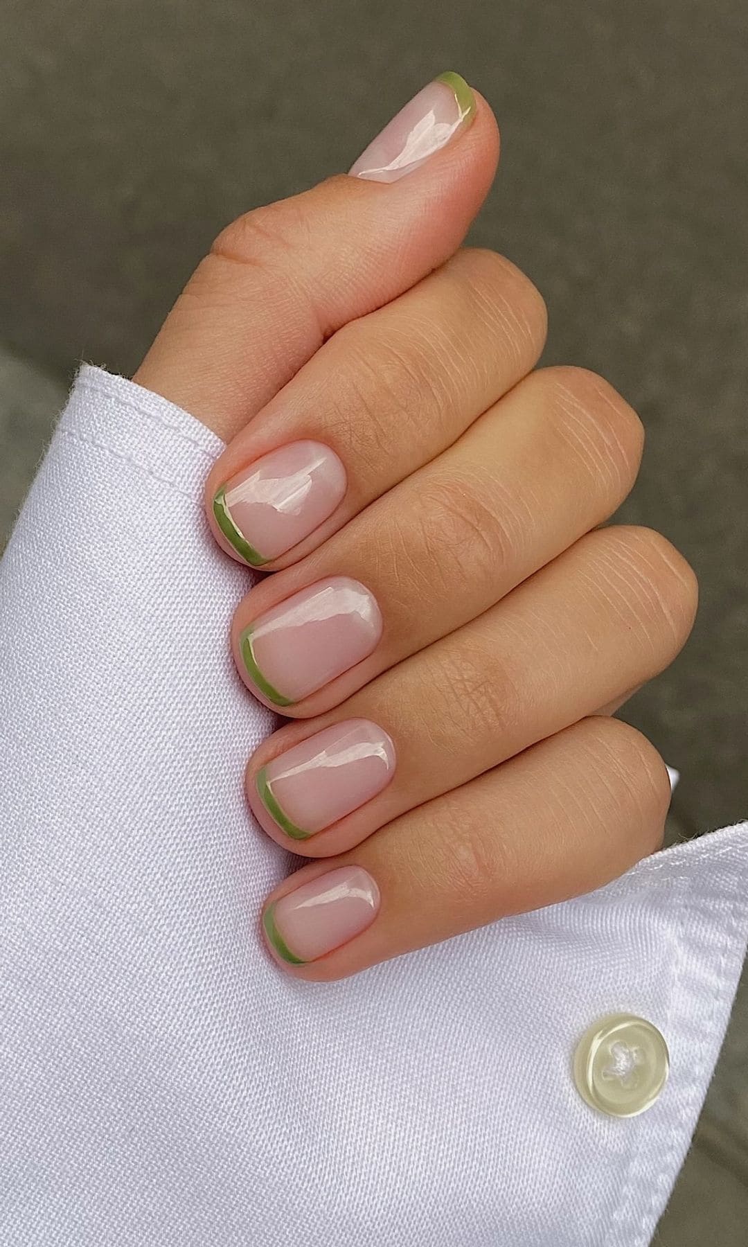 Manicura francesa verde