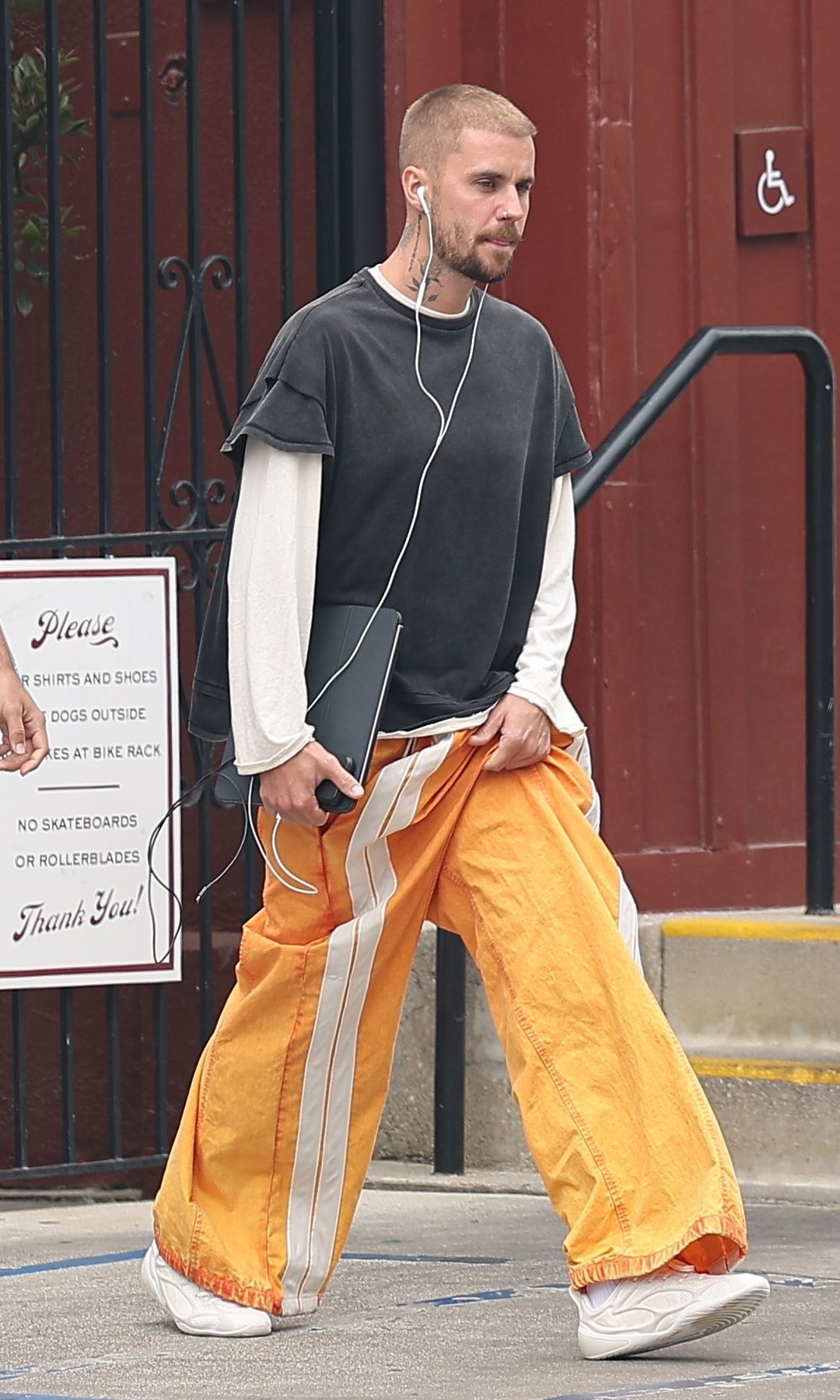 Justin Bieber se inclinó por algo un poco más urbano.