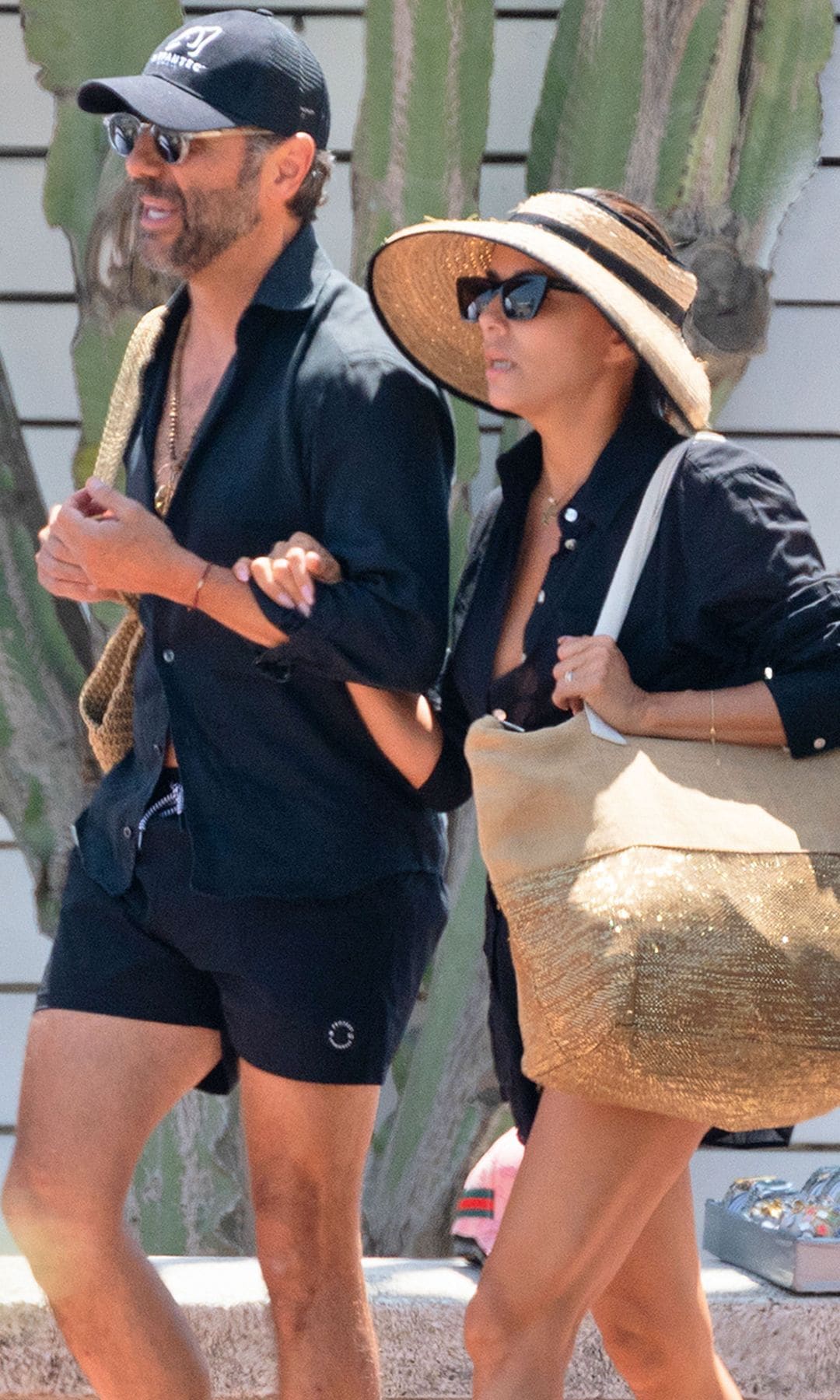 Eva junto a su marido, José Bastón, quien no quiso perderse ni un momento de sus vacaciones en la Costa del Sol