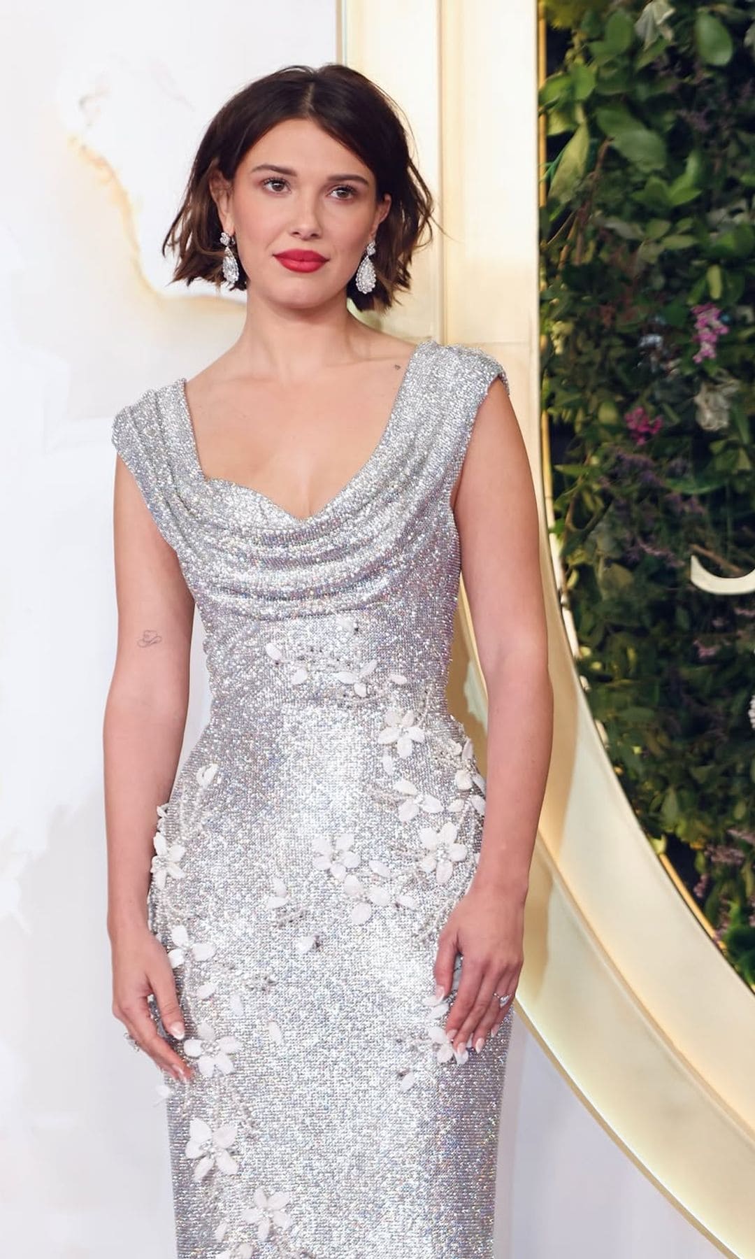 El nuevo bob cut rasurado de Millie Bobby Brown