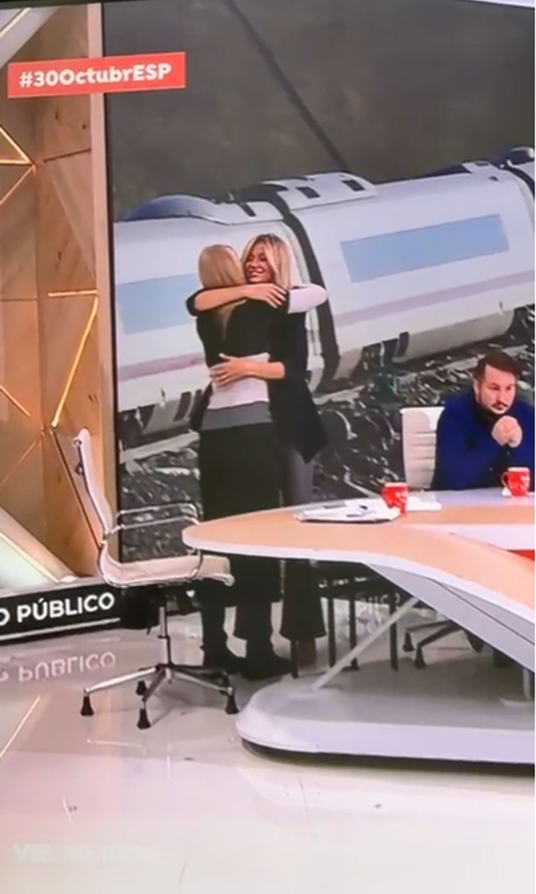 Susanna Griso ha pedido disculpas a Afra Blanco al descubrir que mantenía un vínculo personal con Antonio Acedo, el maquinista del AVE que perdió la vida en la tragedia.