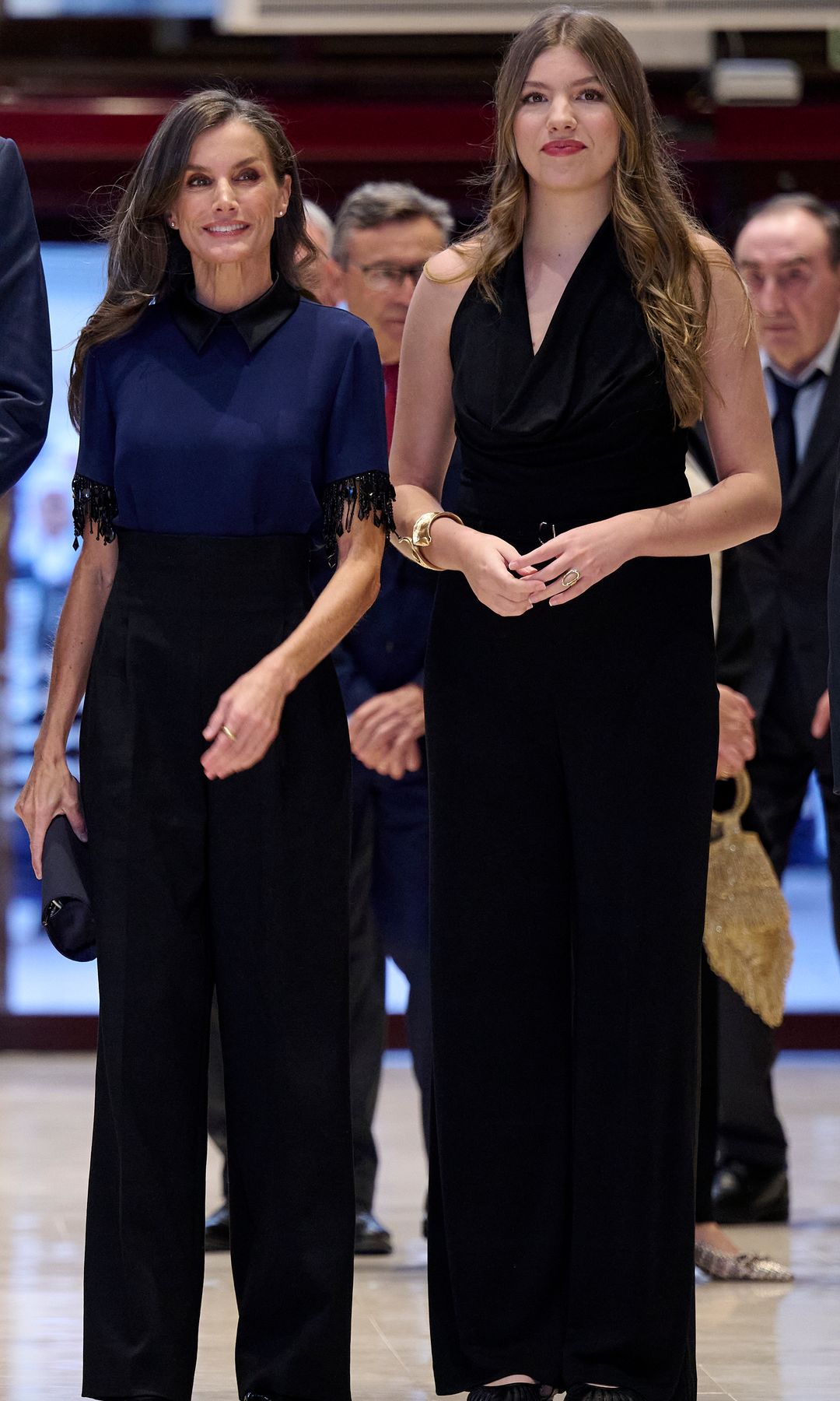 La infanta Sofía y la reina Letizia en el concierto de los Premios Princesa de Asturias 2025