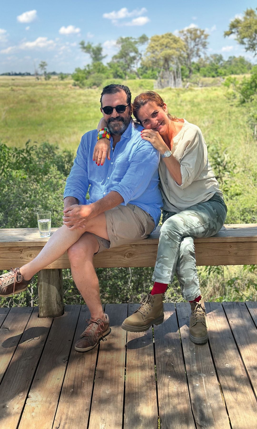 Samantha Vallejo-Nágera con su marido