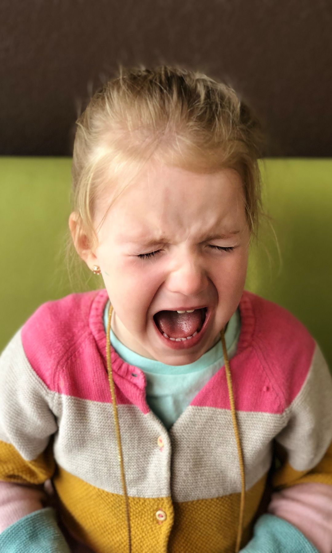 Niña llora