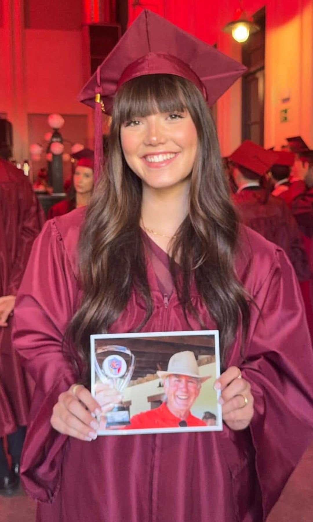 Daniela, hija de Raquel Meroño, en su graduación