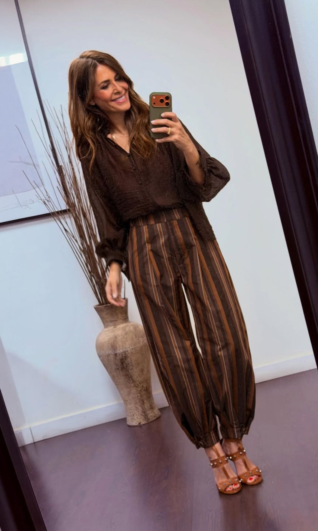 Nuria Roca mezcla lujo y firmas españolas en el look boho más elegante de la temporada