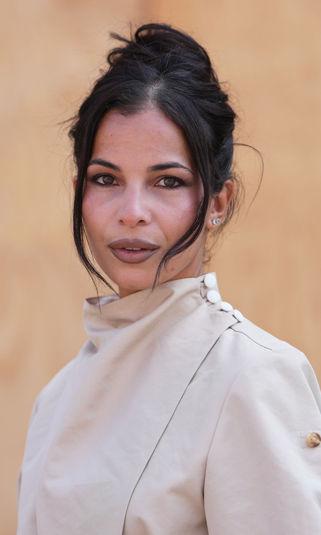 Cejas de mujer definidas