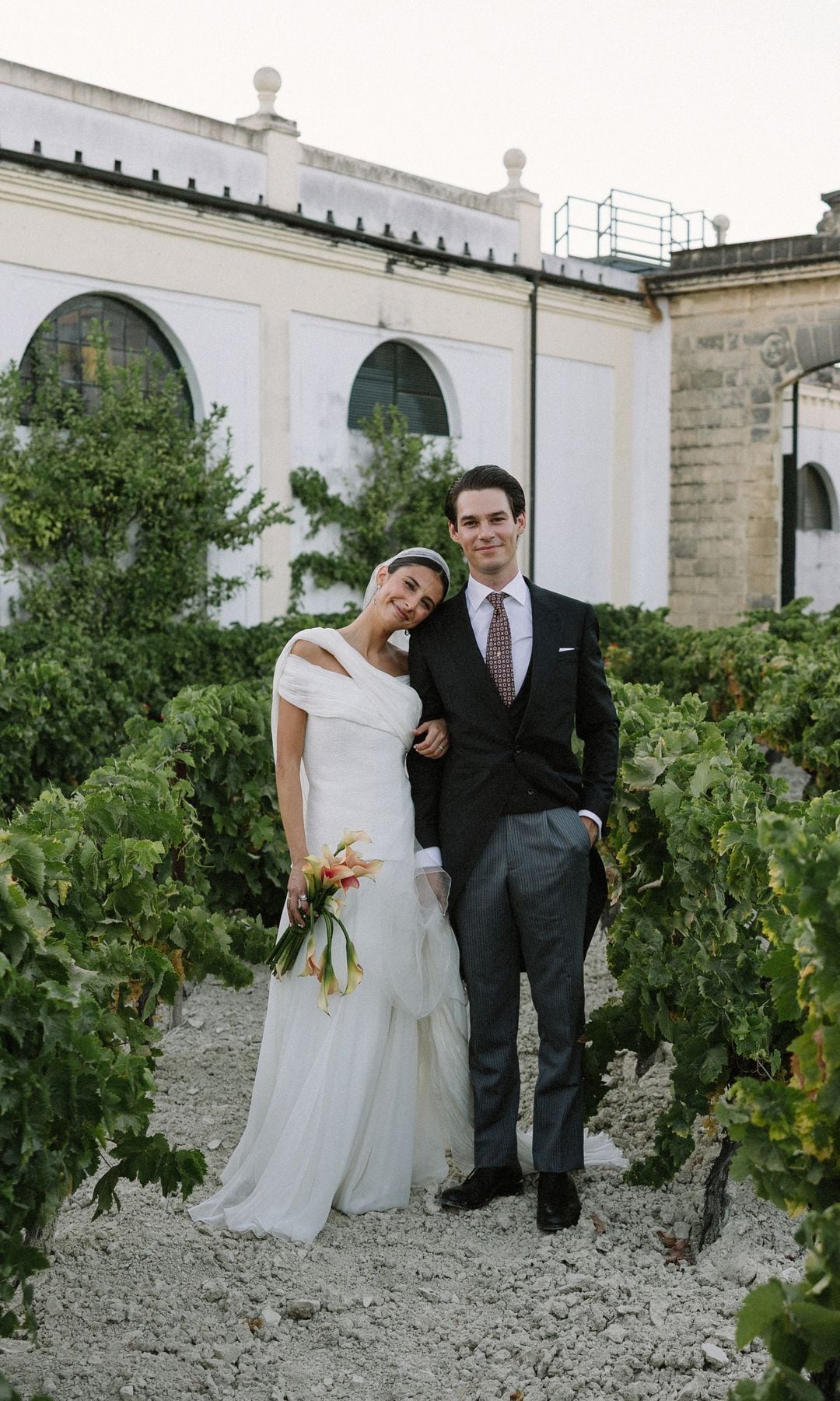 La boda de Lola en Jerez de la Frontera con vestido desmontable de AHT Studio