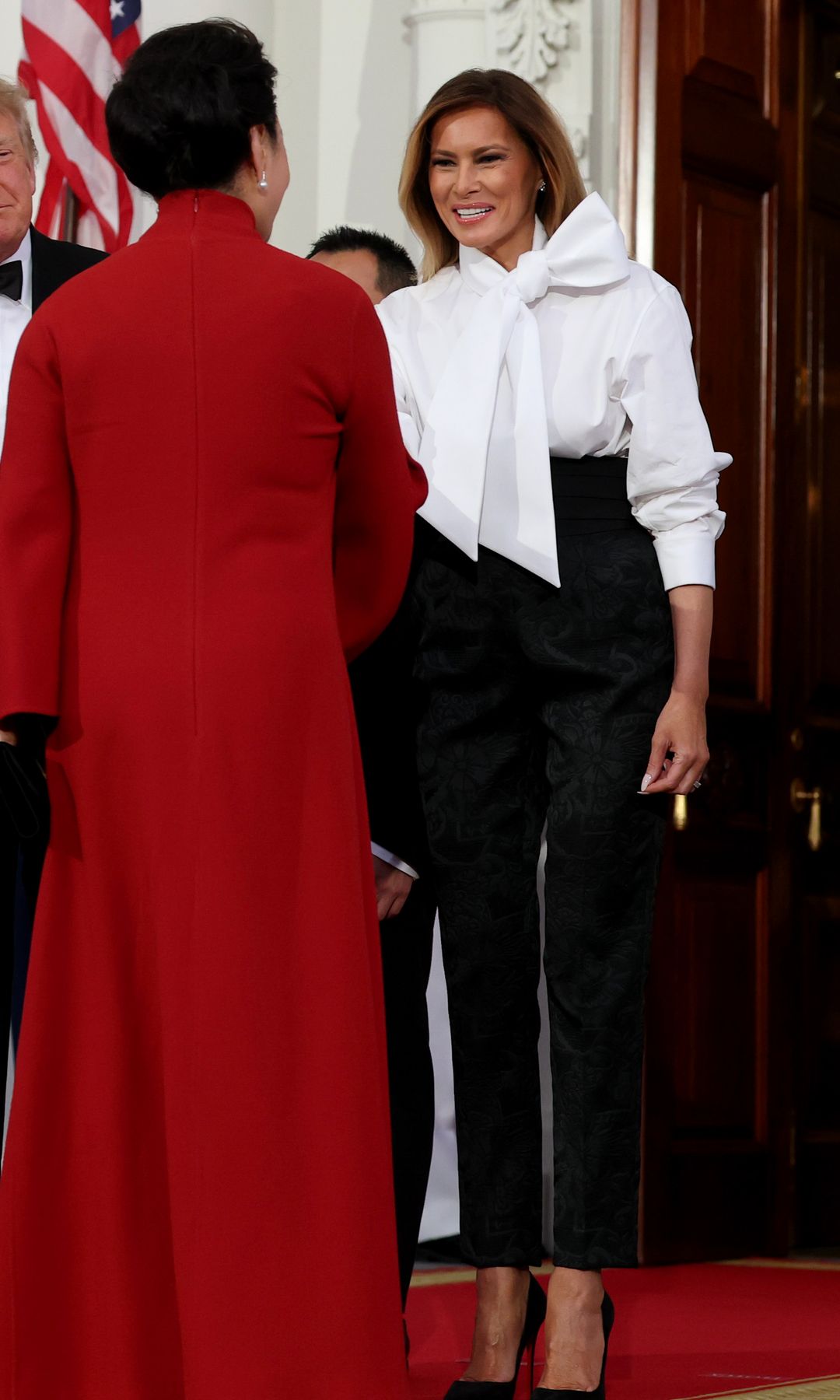 Donald Trump y Melania Trump reciben al presidente de China, Xi Jinping, y a su esposa, Peng Liyuan, antes de la cena de Estado celebrada en la Casa Blanca, en Washington D. C. (24 de septiembre de 2026)