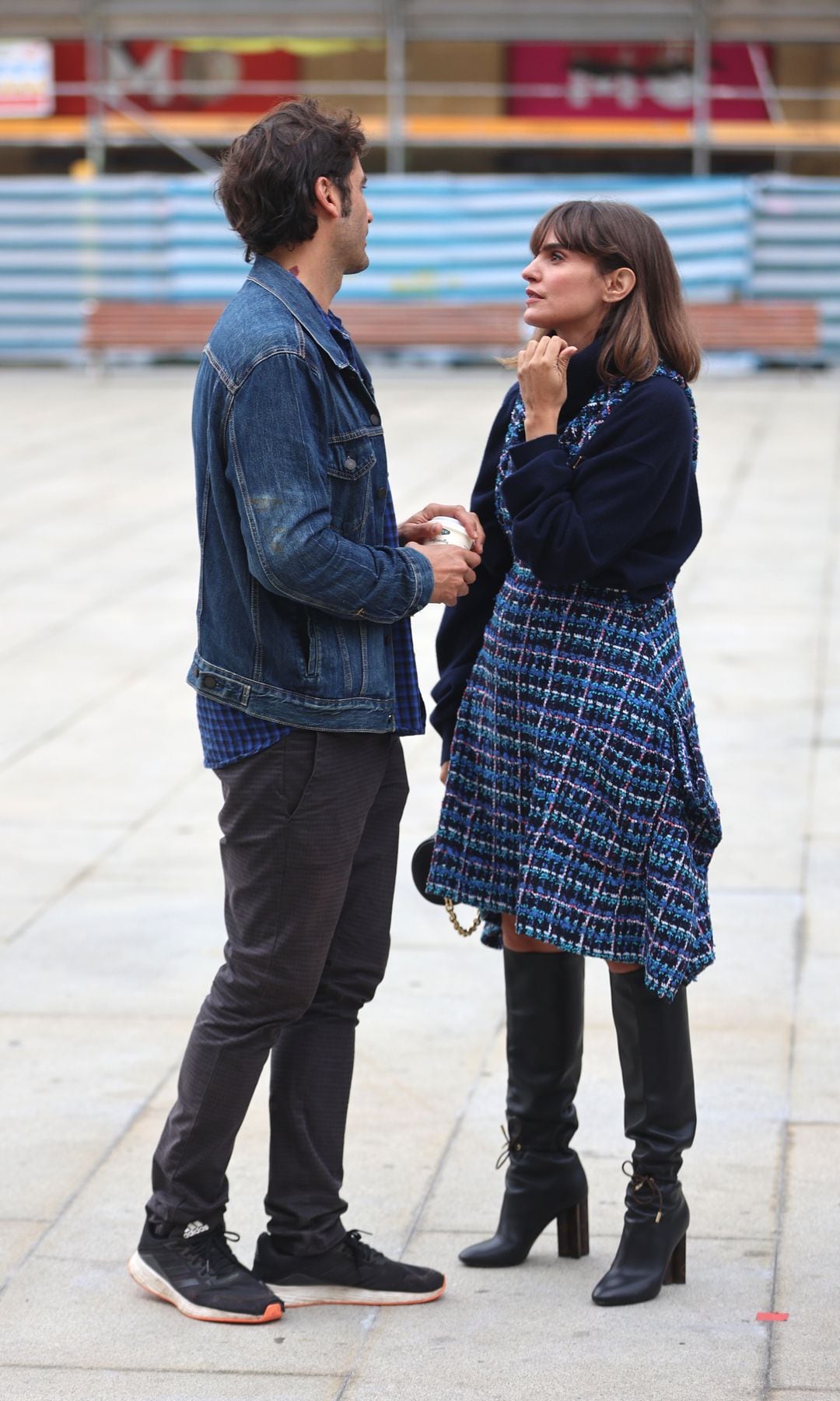SAN SEBASTIAN, SPAIN - SEPTEMBER 23: Actor Alex Garcia and Veronica Echegui during the photocall of the short film 'Estepas' at the San Sebastian Film Festival, on September 23, 2022, in Madrid, Spain. (Photo By Raul Terrel/Europa Press via Getty Images)