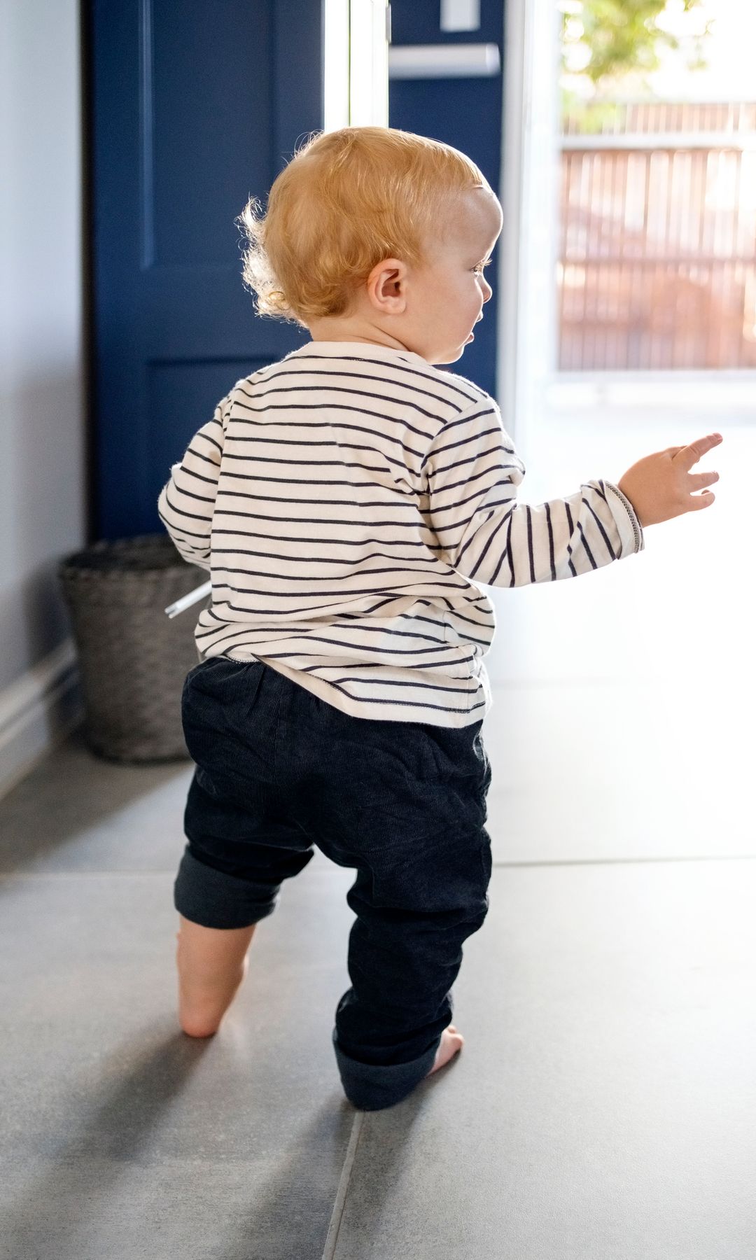 Zapatos para bebés que comienzan a caminar: qué buscar y por qué importa