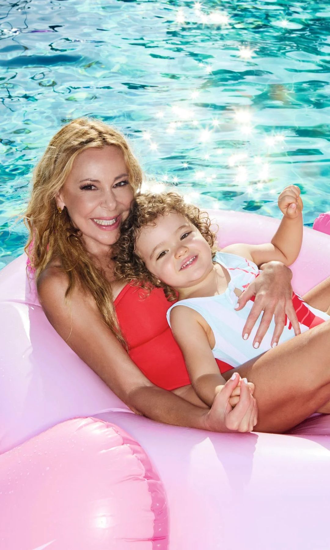 Ana junto a Anita, en su espectacular posado del año pasado para ¡HOLA!
