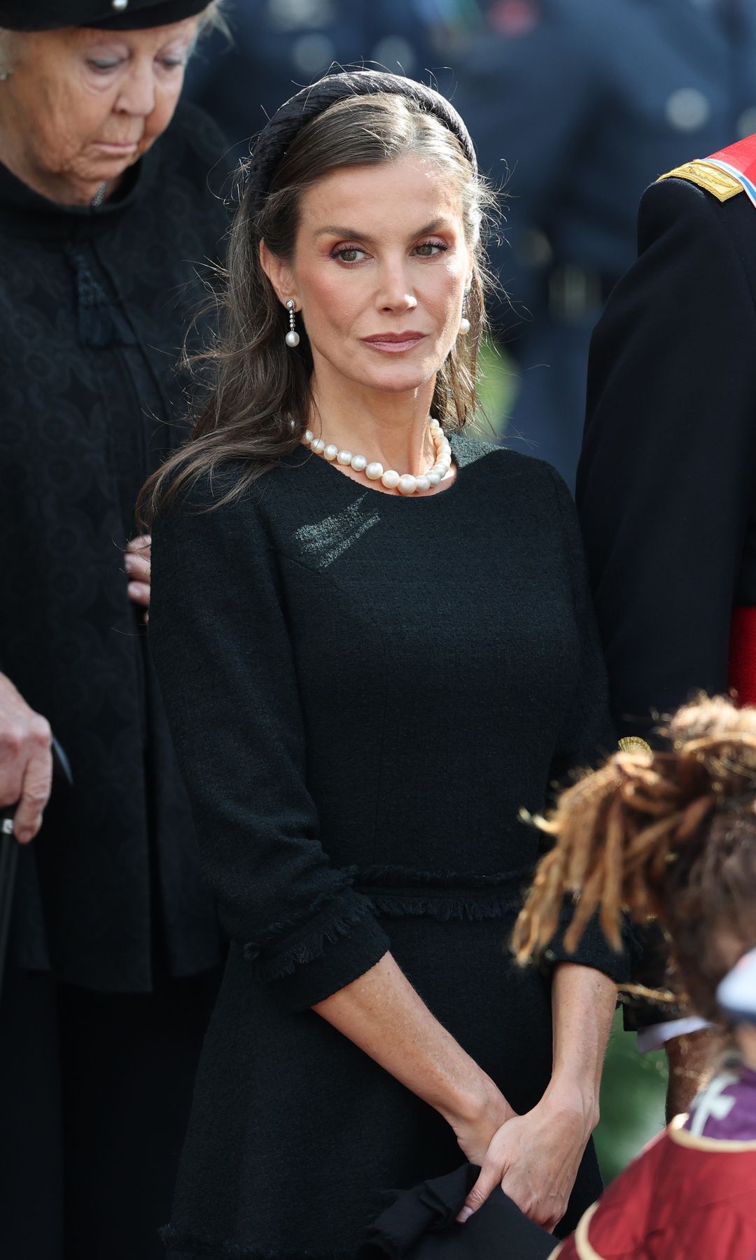 La reina viajó con motivo del funeral del rey Harald V. 