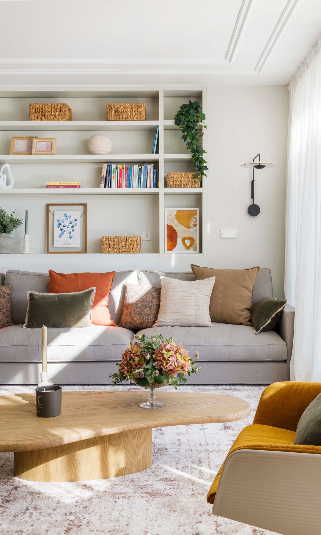 Salón diseñado por Pia Capdevila Interiorismo con estilismo de Mar Gausachs.