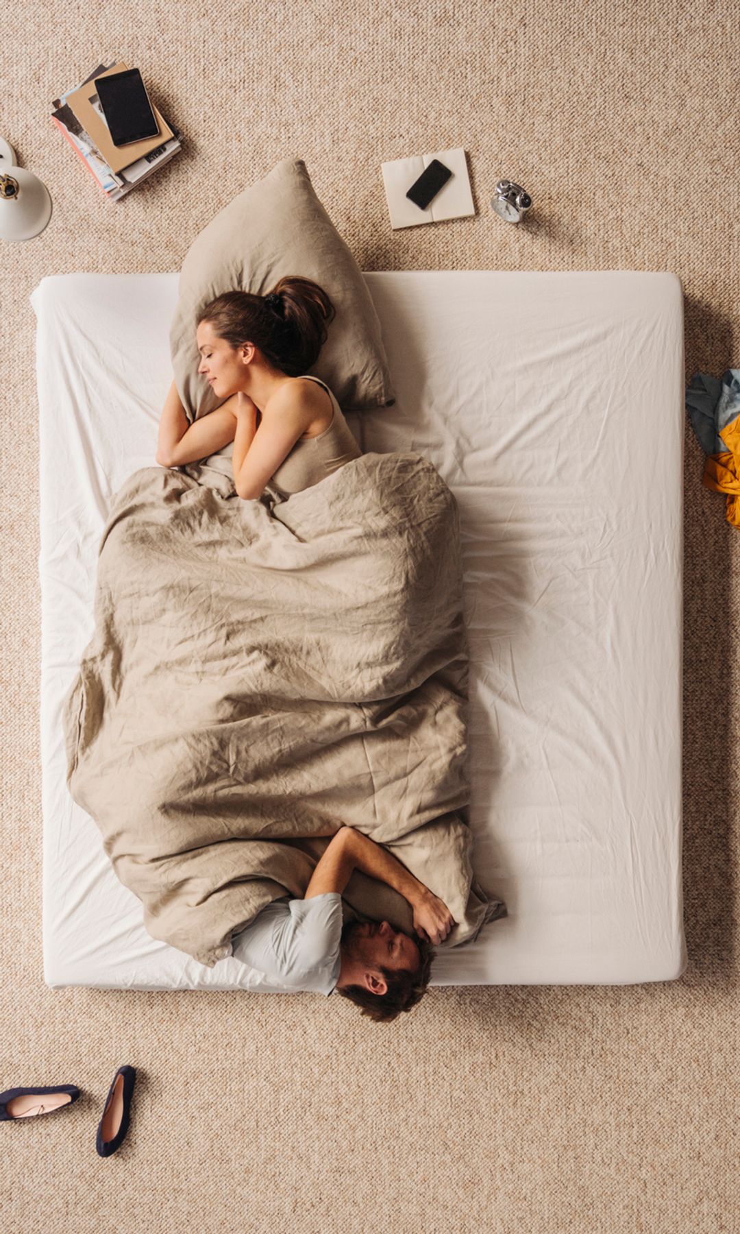 Mujer en una cama